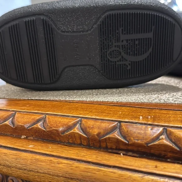 New Dior Snow boots. - Picture 5 of 8